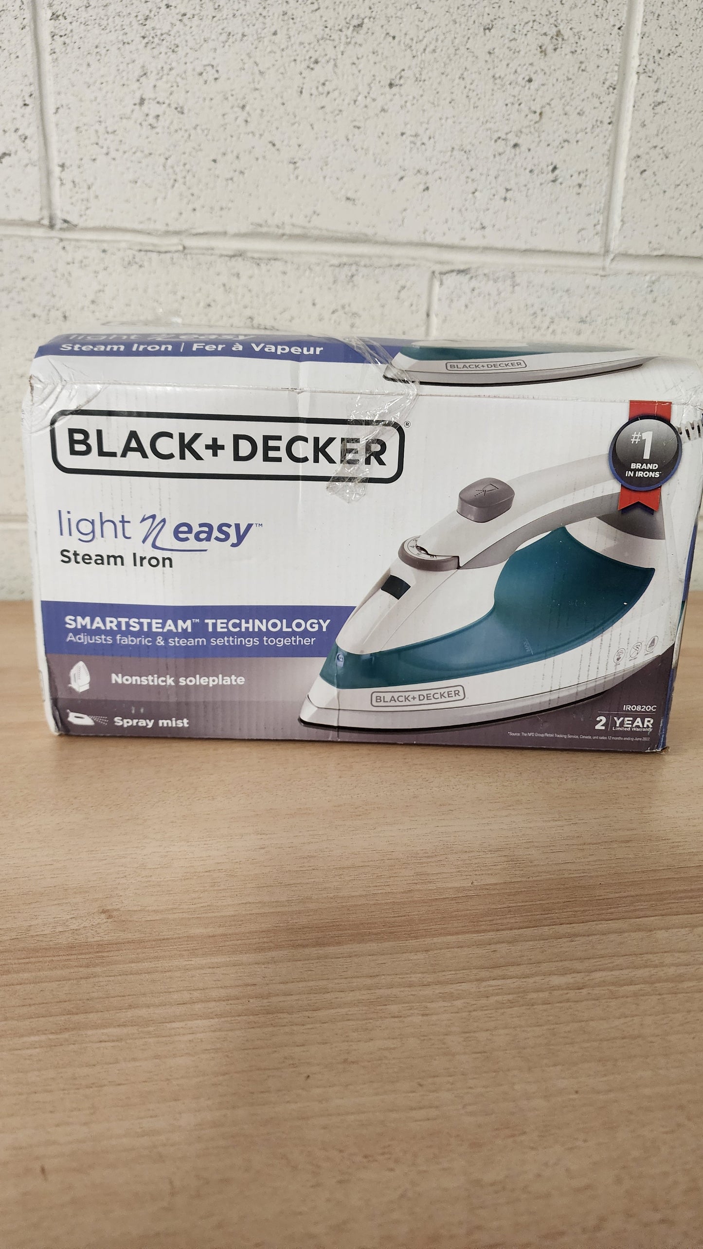 Black+Decker Lightweight Steam Iron