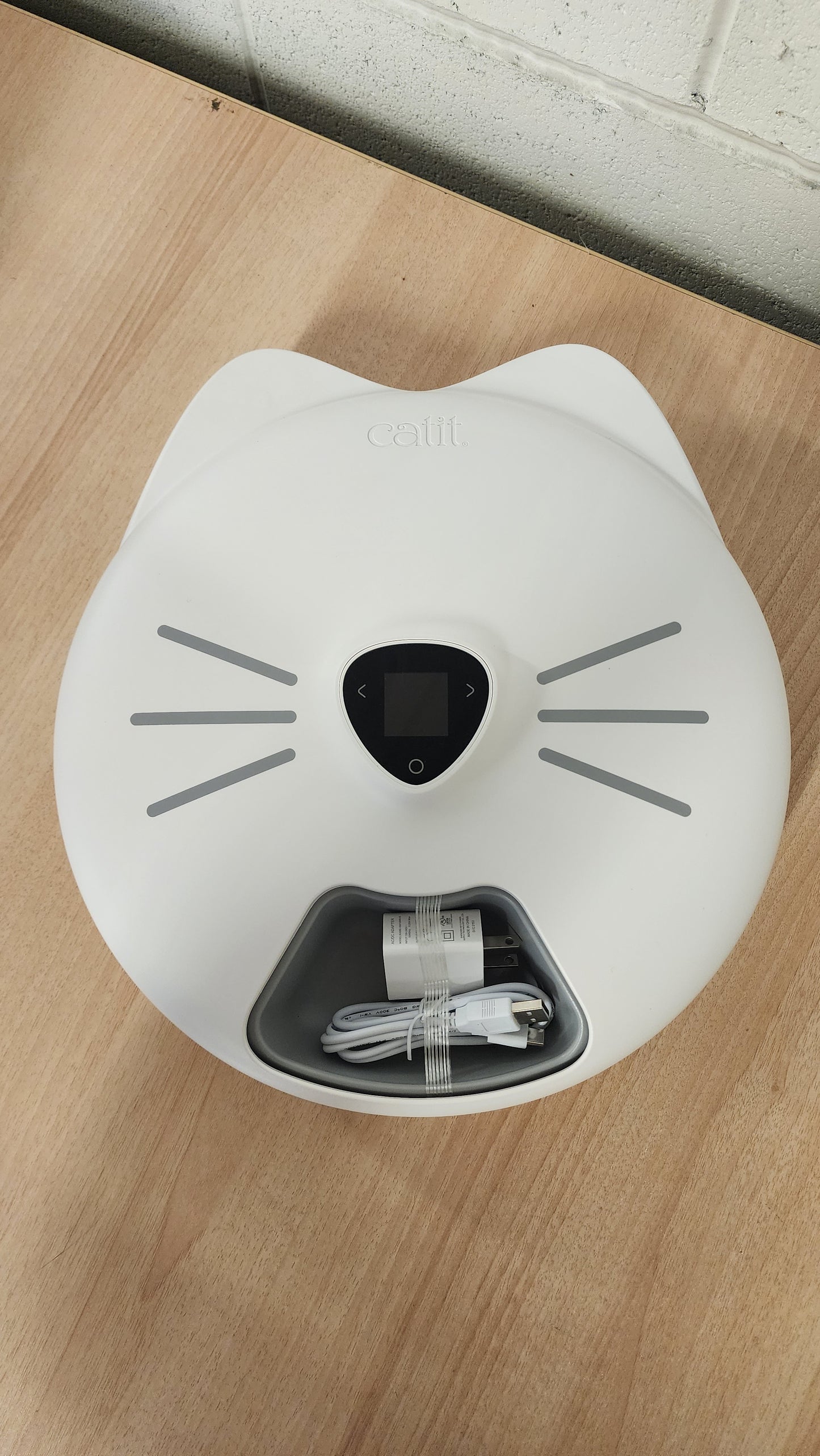 Catit PIXI Smart 6-Meal Feeder