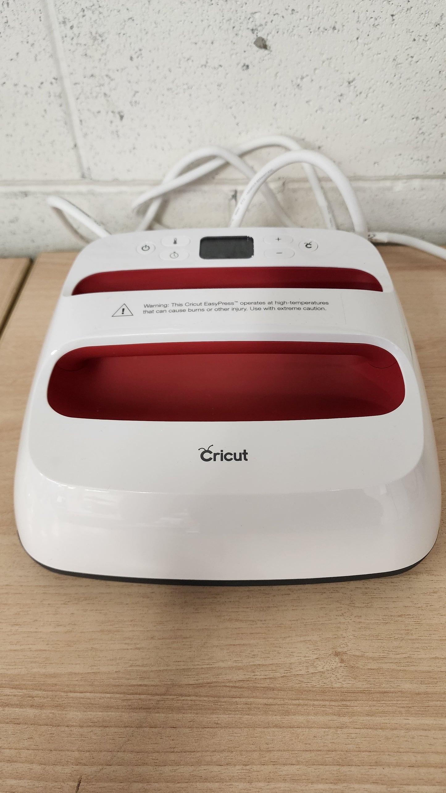 Cricut EasyPress 2 Heat Press Machine * Missing Base**