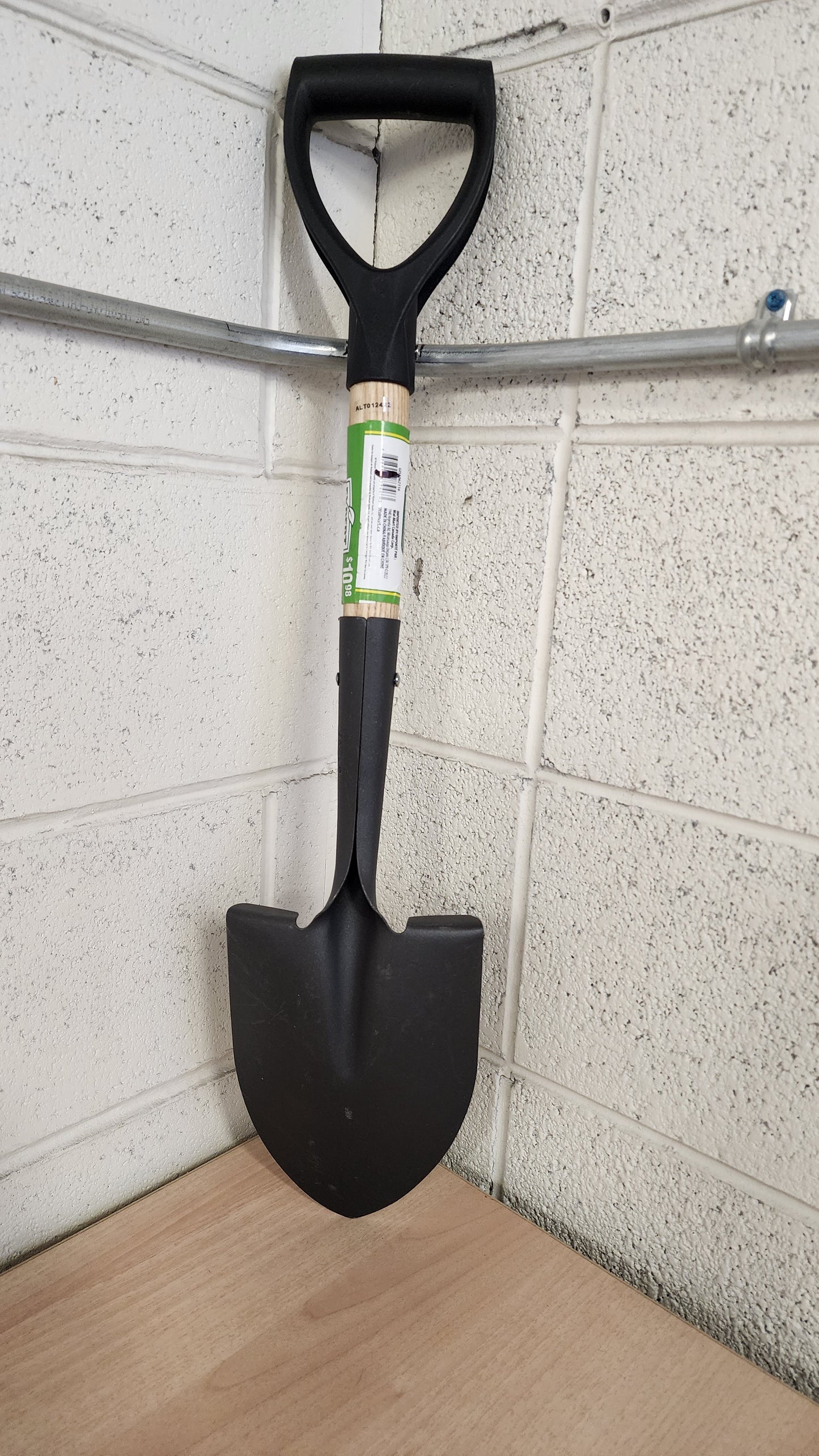 Compact Garden Shovel