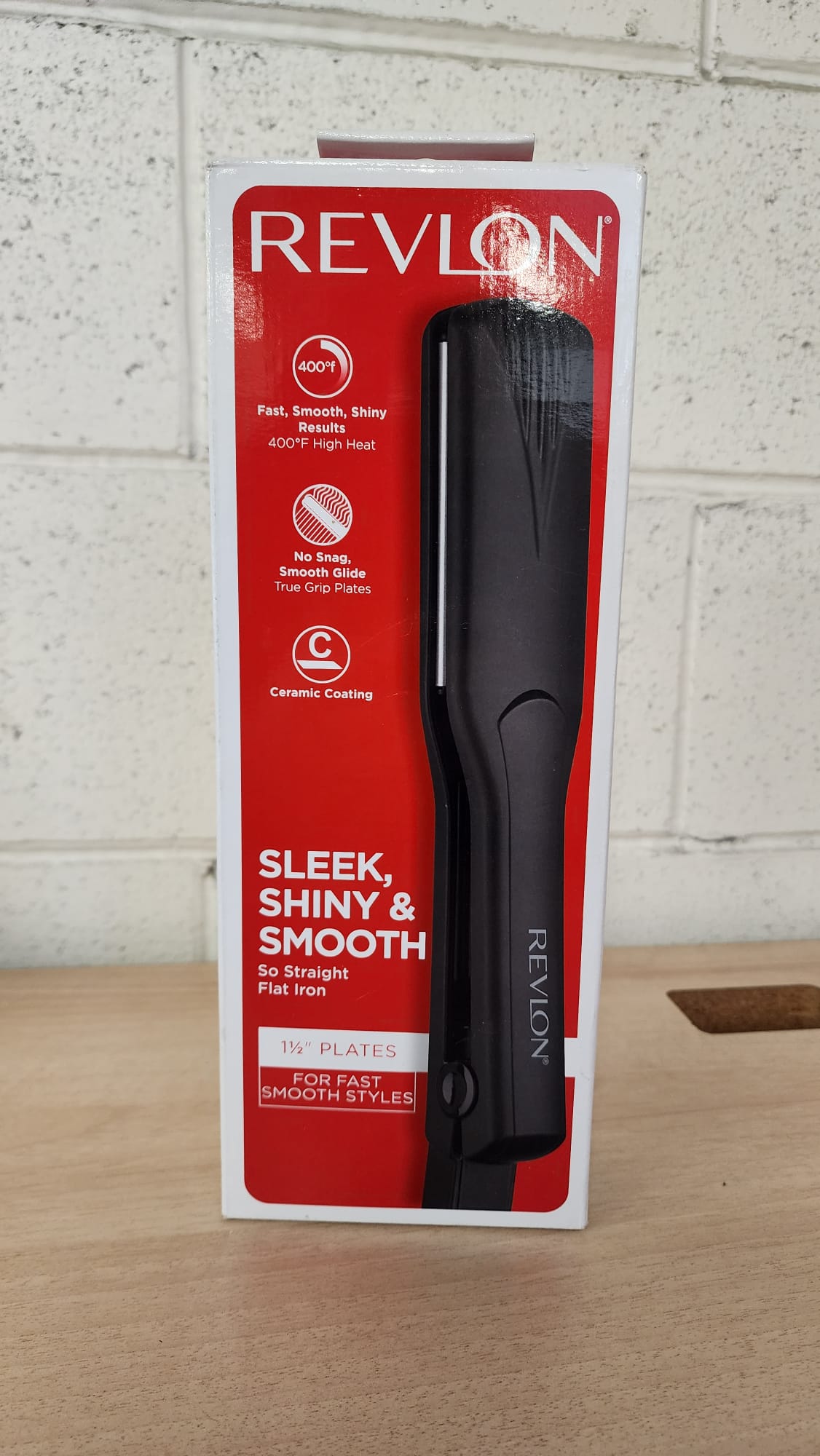 Revlon Fast Results Ceramic Flat Iron, 1-1/2 Inch