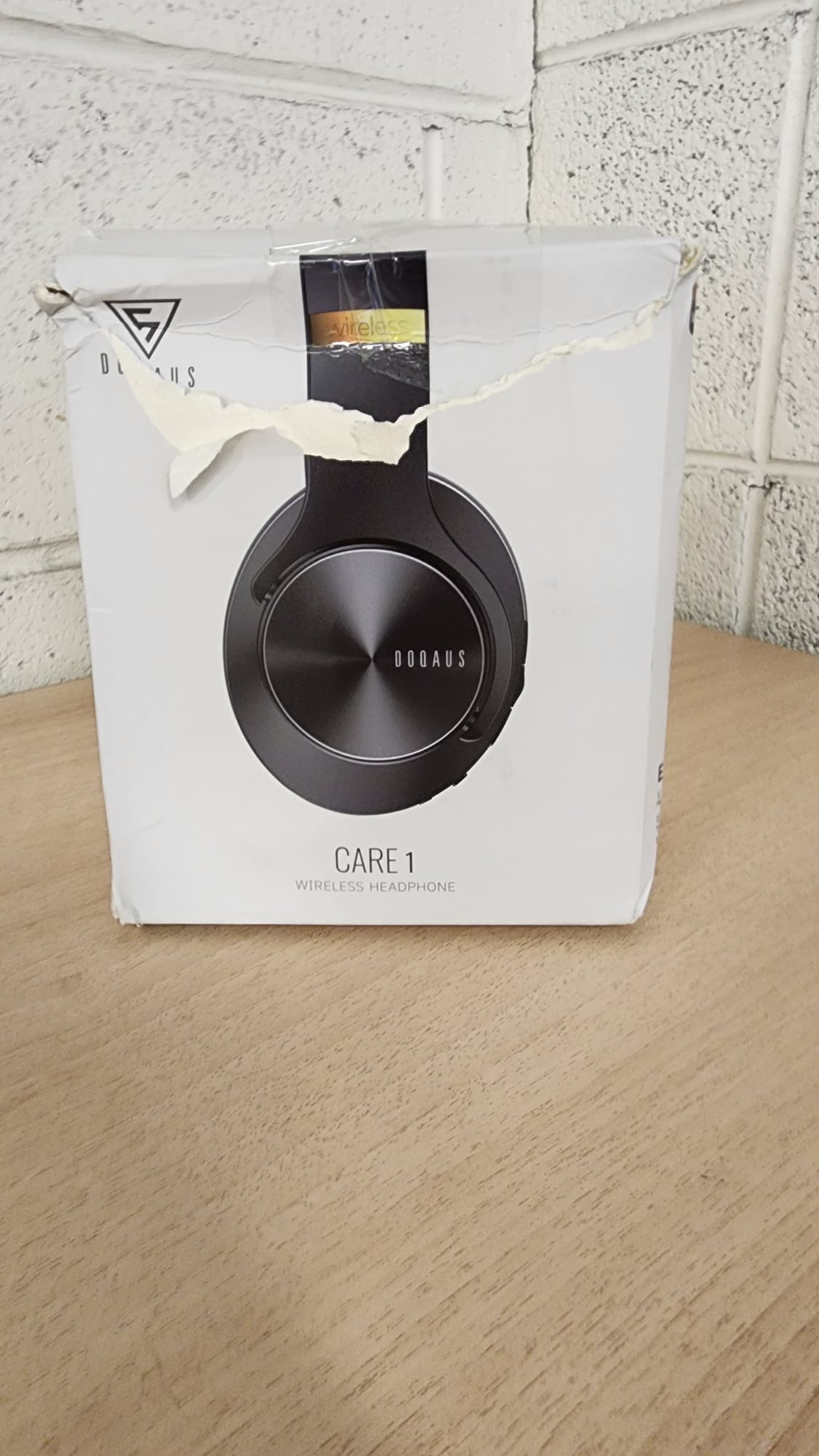 DOQAUS Wireless Headphones